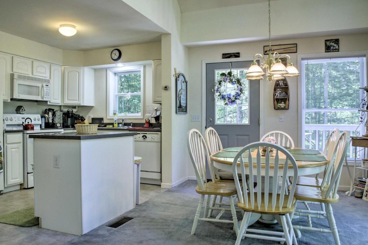 Spacious Home With Deck, Grill And Delaware River View Callicoon Exteriör bild