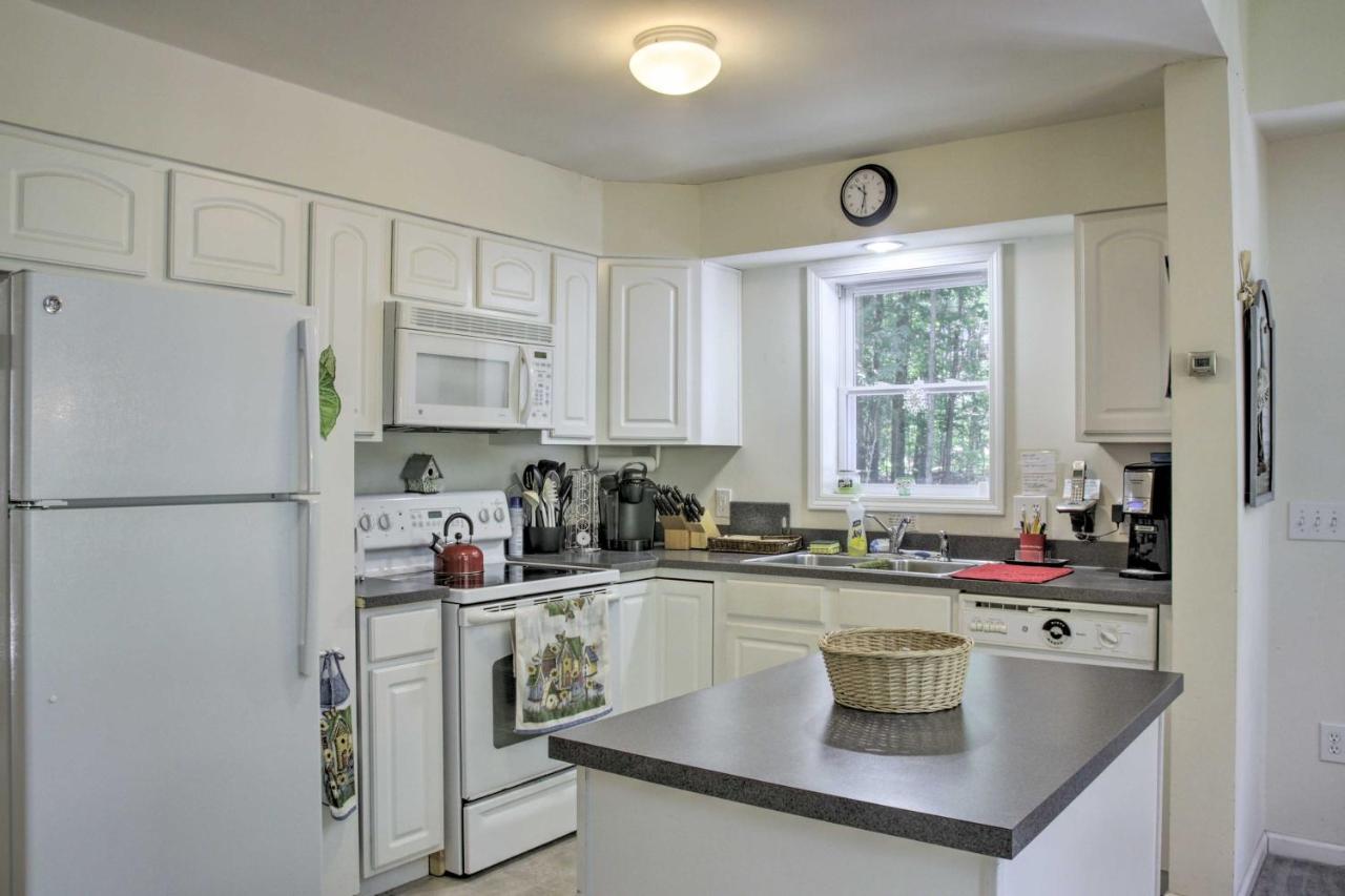 Spacious Home With Deck, Grill And Delaware River View Callicoon Exteriör bild